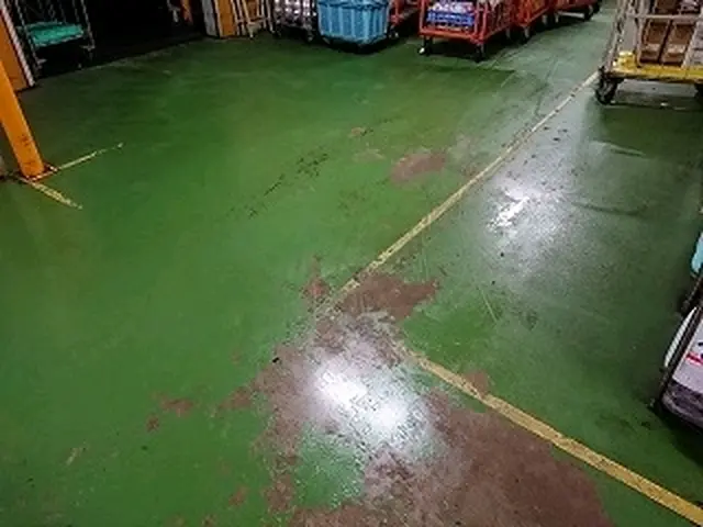 24時間営業 店舗事務所フロアクリーニングサービスの画像