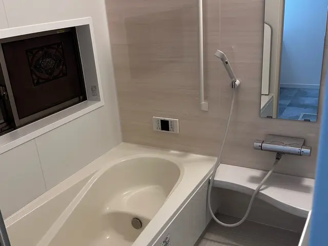 お風呂場バイオ高圧洗浄◆自社対応でお風呂場カビ、黒ずみ、白い汚れ、シリカも対応！サービスの画像