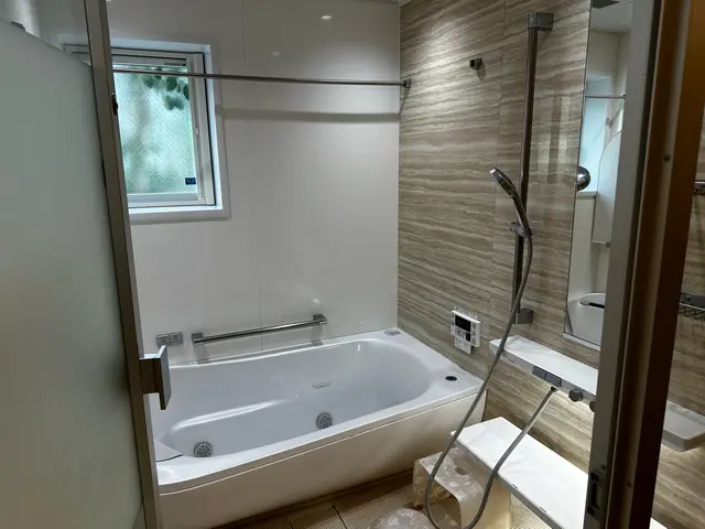 お風呂場バイオ高圧洗浄◆自社対応でお風呂場カビ、黒ずみ、白い汚れ、シリカも対応！サービスの画像