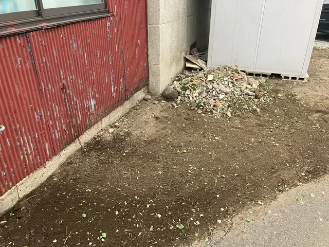 【草むしり】お庭の雑草を処理して気持ちいいお庭に！そんなご要望に応えます！サービスの画像