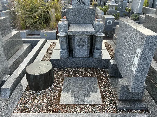 【地域密着】ご家族に変わり心を込めてお参り、清掃させていただきます。サービスの画像