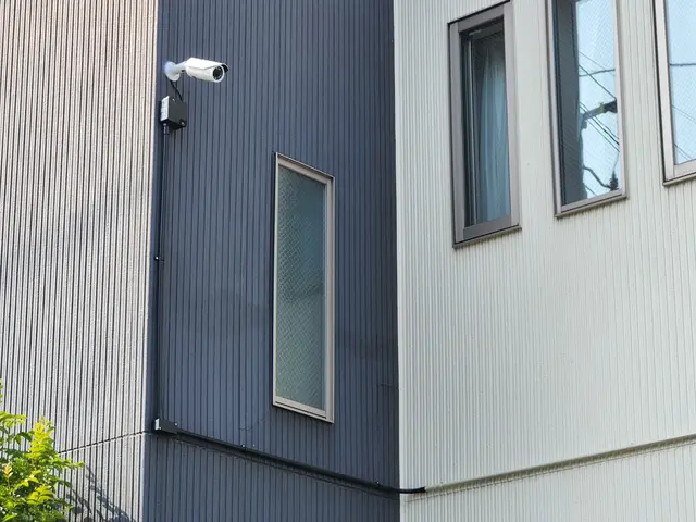 電気通信工事施工管理技士がご訪問。ご自宅、地域の防犯！防犯カメラ設置承ります！サービスの画像