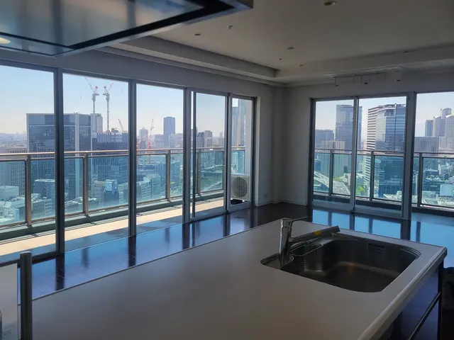 窓ガラス・サッシの黒カビや土埃も徹底洗浄！高評価の丁寧対応◎サービスの画像