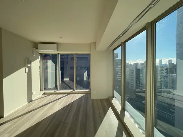 窓ガラス・サッシの黒カビや土埃も徹底洗浄！高評価の丁寧対応◎サービスの画像