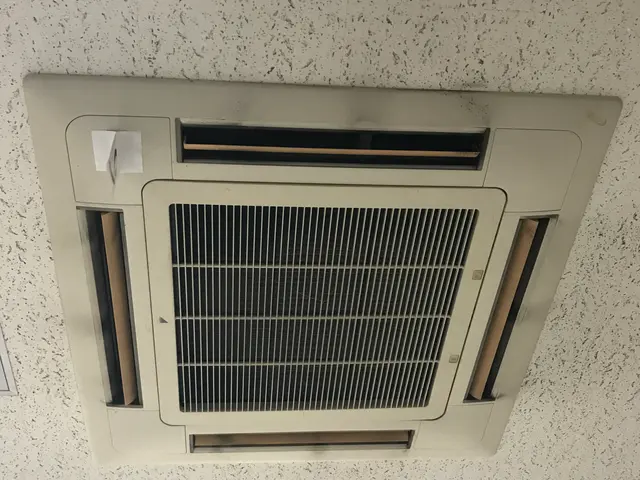 ★空調設備専門、綺麗に施工～ドレンパンまで完全分解洗浄★サービスの画像