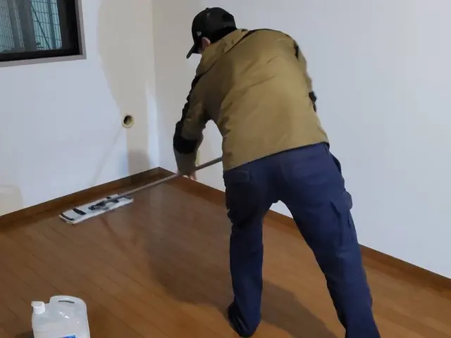 【腕に自信あり】クロス張替えやリフォーム工事にも対応◎損害保険加入済サービスの画像