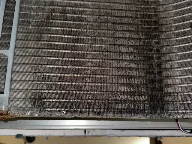 業務用エアコン月間作業台数150台以上！専門業者だからこその高技術で完全洗浄！！サービスの画像