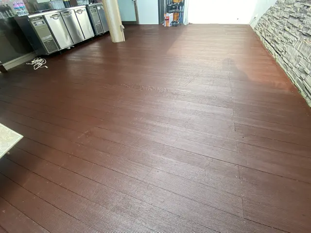 ウッドデッキ塗装サービスの画像