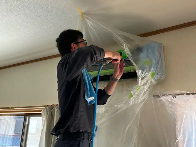 複数台数割引実施中！業界知識豊富なプロによるエアコンクリーニング！サービスの画像