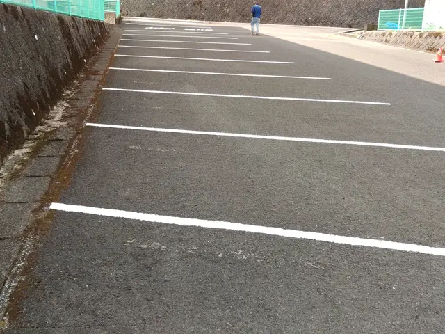 《塗装業界28年》自信の完全自社施工◇駐車場代は当店負担◇保険加入済みサービスの画像