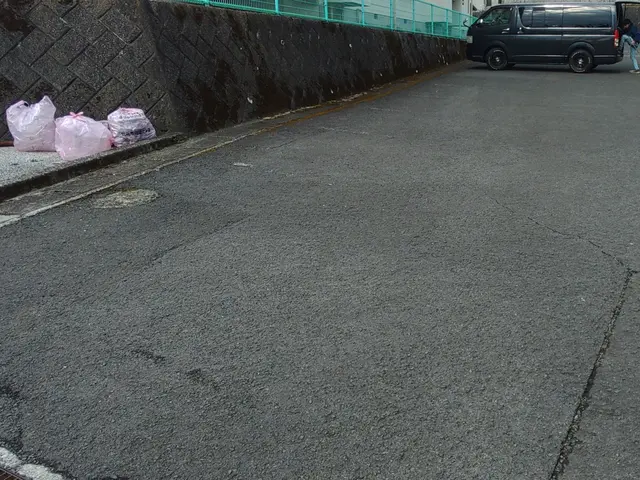 《塗装業界28年》自信の完全自社施工◇駐車場代は当店負担◇保険加入済みサービスの画像