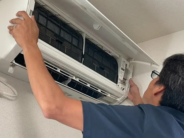 電気工事士が自信をもって行うエアコン清掃サービスの画像