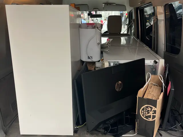 買取可能な物は高価買取。不用品回収サービスの画像