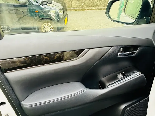 細部まで見逃しません　　　　　　　　　　納車時を取り戻します！24時間緊急対応有サービスの画像