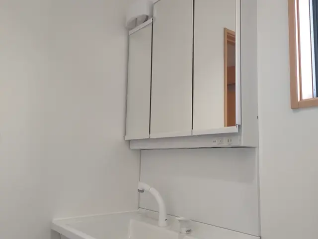 《年中無休》損害保険加入済み◎駐車場代は当店が負担！豊富な経験と知識で安心サービスの画像