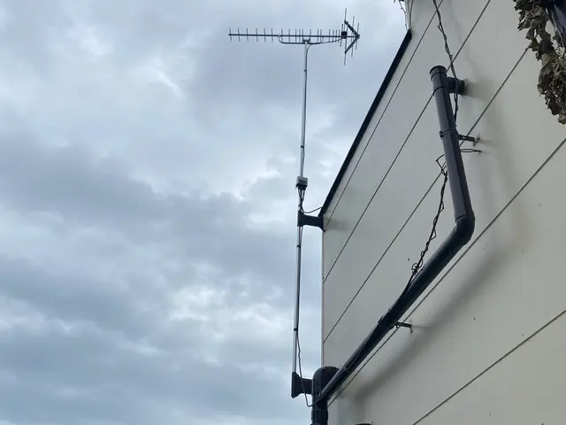 アンテナの入れ替え、取付のみ、撤去のみ、御依頼、御相談お待ちしておりますサービスの画像