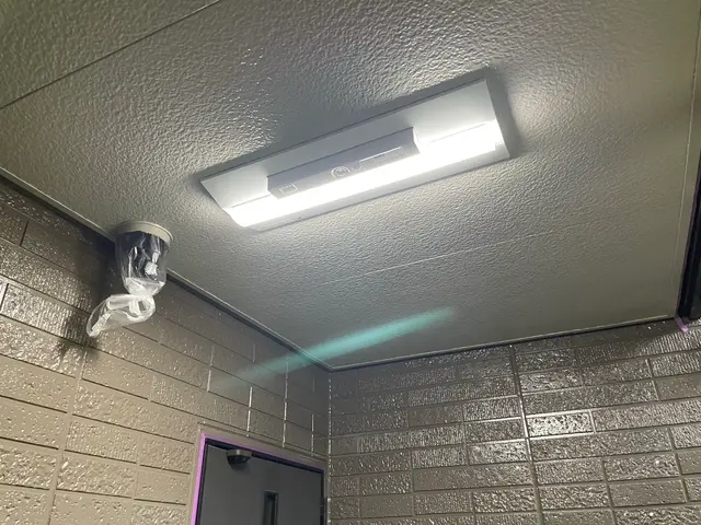 蛍光灯からLED器具への交換承りますサービスの画像