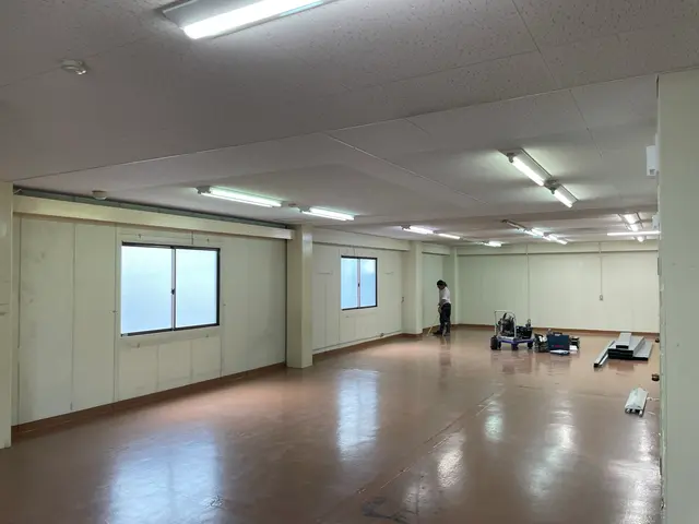 蛍光灯からLED器具への交換承りますサービスの画像