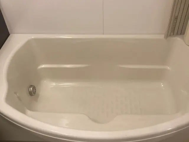 とにかく丁寧にカビ水アカ落とします！★各種決済可★非喫煙サービスの画像