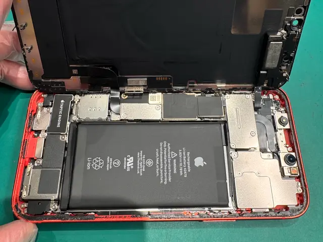 ご自宅に居ながらiPhone復活サービス／女性スタッフ対応／玄関先で修理受付可サービスの画像