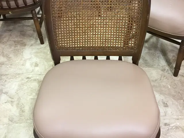 ダイニングチェア　その他椅子の修理サービスの画像