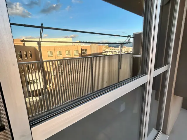 窓フィルム微調整のプロが遮断・断熱・防災対策を実現！駐車代金も負担します！サービスの画像