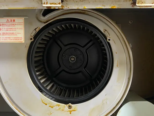 空間を美しく蘇らせる丁寧で安心のプロフェッショナルサービス油汚れ落としましょ！サービスの画像