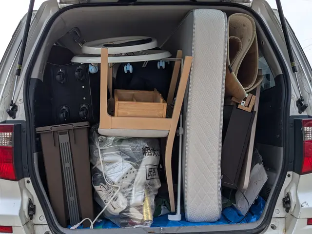 屋根ありの車でたっぷり詰め込めます！岐阜市から、地域密着サービスの画像