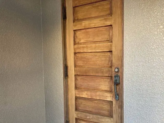 出入り口を綺麗にしてお出掛け、帰宅時に気分よく！サービスの画像