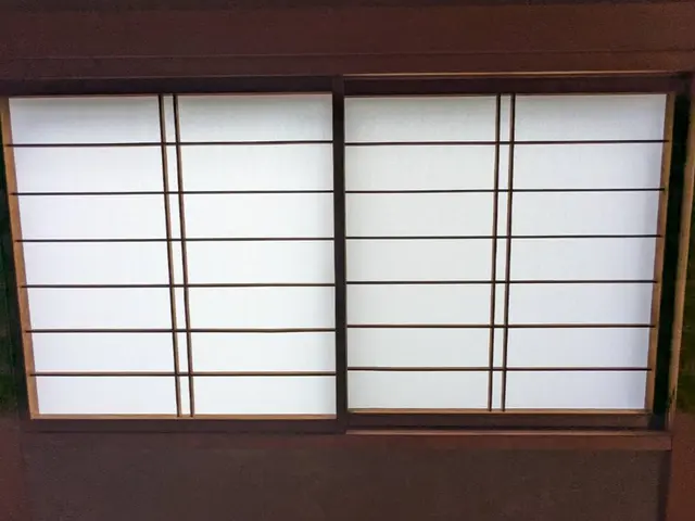 障子貼り替えサービスの画像