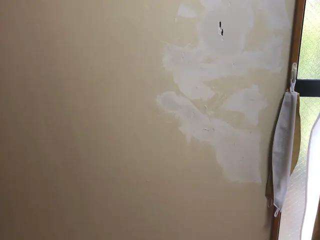 色々な傷、打痕、穴補修します！サービス範囲外でもご相談下さい対応致します。サービスの画像