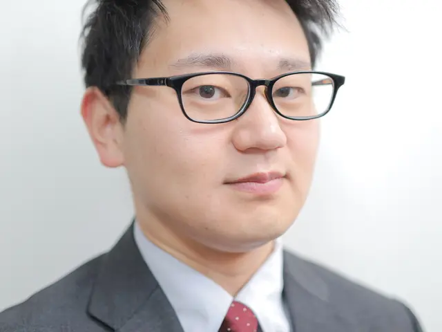 出張撮影【ポートレート】SNS用のプロフィール写真・宣材写真撮らせてください！サービスの画像