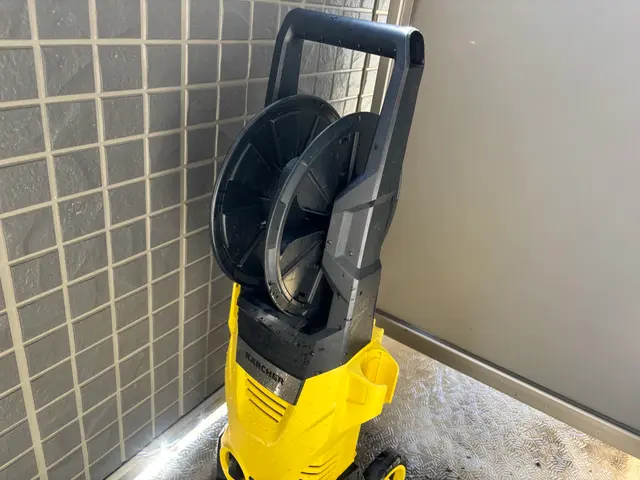 《作業実績1000件以上》汚れたベランダ、高圧洗浄で綺麗にします◇サービスの画像