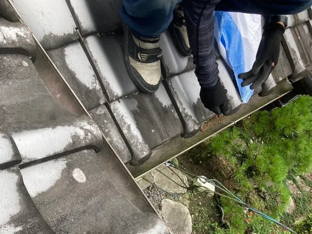 プロの屋根屋が確かな技術で雨樋トラブルを誠実に解決しますサービスの画像