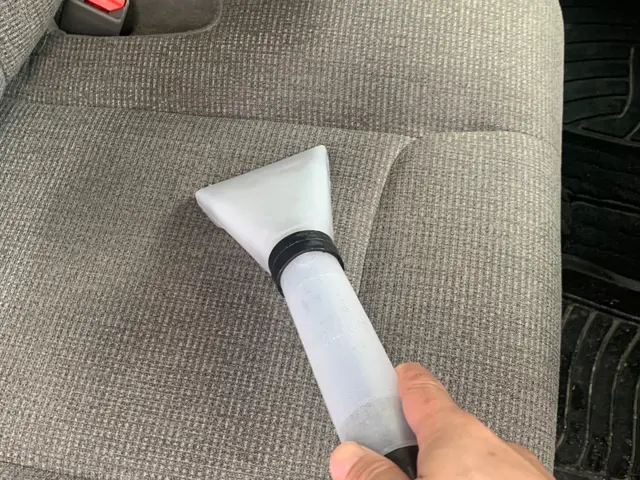 発電機持ち込みで電気ない場所でも可能【車内クリーニング】サービスの画像