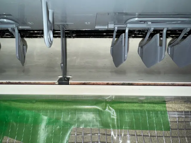 【元Jリーガーがご訪問】セカンドキャリア奮闘中！アスリートの体力と技で快適空間をサービスの画像