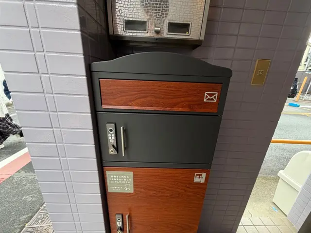 宅配ボックスのお取付けサービスの画像