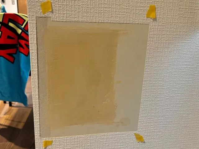 壁に空いた穴や凹み補修いたします！まずはお写真と共にご相談ください。サービスの画像