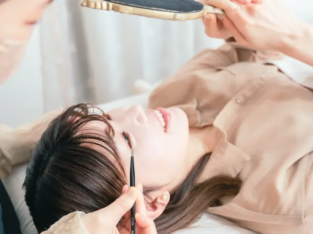 魅力を最大限伝えるお写真を撮影！丁寧なレタッチで洗練された柔らかい仕上がりにサービスの画像