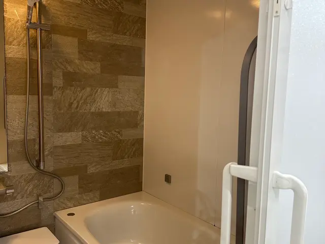 25年の豊富な実績と大手での経験による確かな技術力、ご近所への配慮も万全ですサービスの画像