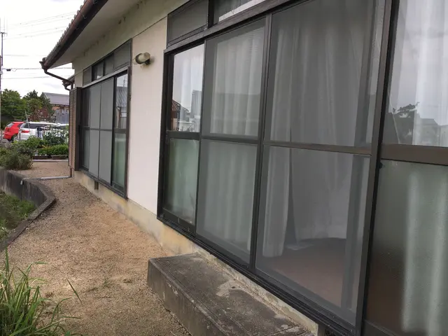 【２枚以上から受付】24メッシュを標準仕様！ペット対応網戸もお任せ下さい。サービスの画像