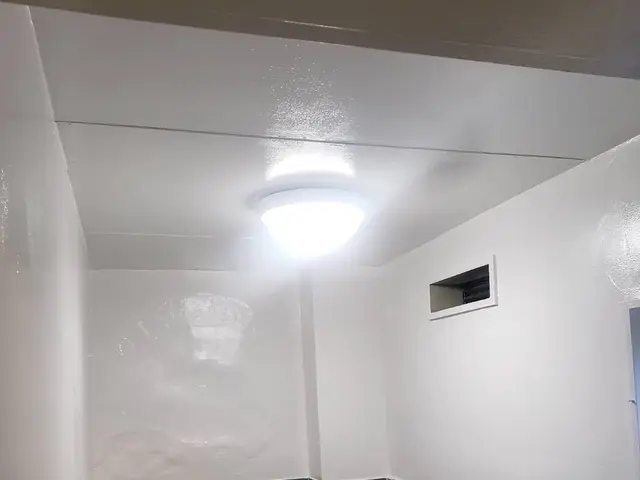 【浴室照明器具交換】大手不動産会社での経験豊富な電気工事店★サービスの画像