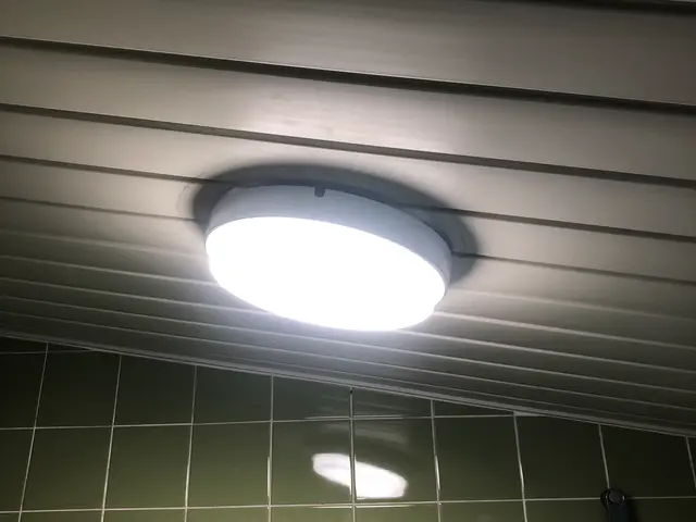 【浴室照明器具交換】大手不動産会社での経験豊富な電気工事店★サービスの画像