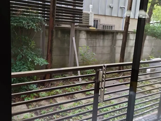 ◆諦めていた汚れもお任せください◆窓2枚、網戸セット料金です！サービスの画像