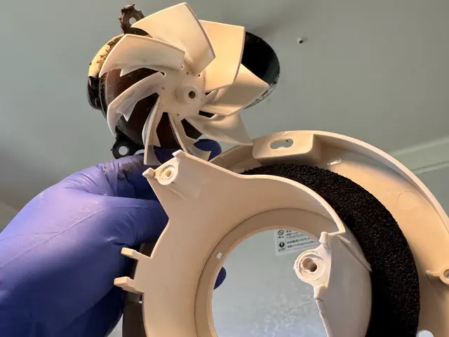 天井拭いてますか？換気扇内部掃除してますか？問題解決☆悩んでる方お任せ下さい。サービスの画像