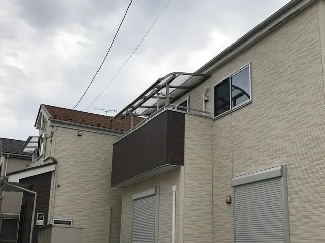 バルコニー屋根　★綺麗に取り付けいたします★サービスの画像