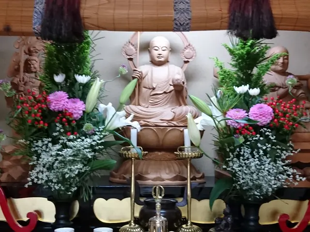 ＜年中無休で対応しております＞葬儀　ご法事　お墓の魂入れ　墓じまい　仏壇の魂入れサービスの画像