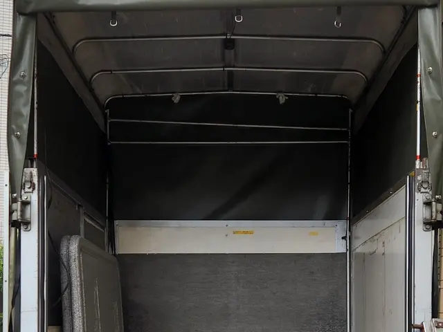 業界歴40年！作業外注一切なし◎安心の損害保険加入済み！女性スタッフ同行OK！サービスの画像