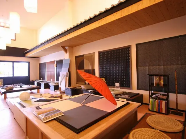 《西播磨地域で施工実績 10万枚超》100%自社対応！経験豊富な職人が揃ってますサービスの画像