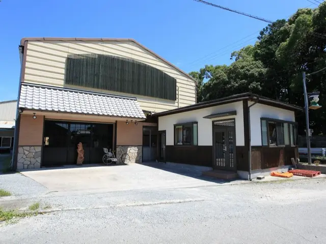 《西播磨地域で施工実績 10万枚超》100%自社対応！経験豊富な職人が揃ってますサービスの画像